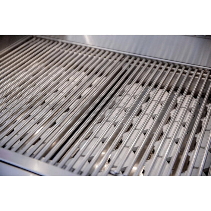 American Made Grills Alturi 42-inch built-in gas grill stainless steel cooking grates with ceramic briquettes for even heat distribution.
